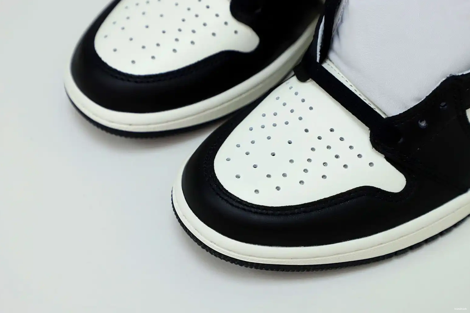 1 HIGH JORDAN 'DARK RETRO AIR MOCHA' OG Kimikick 0504